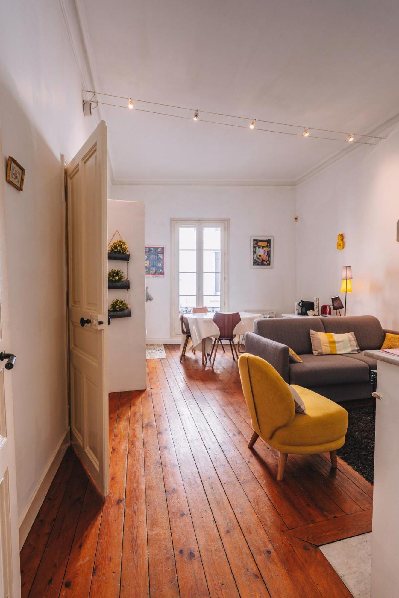 Demeure & Confort Nimes Exterior photo