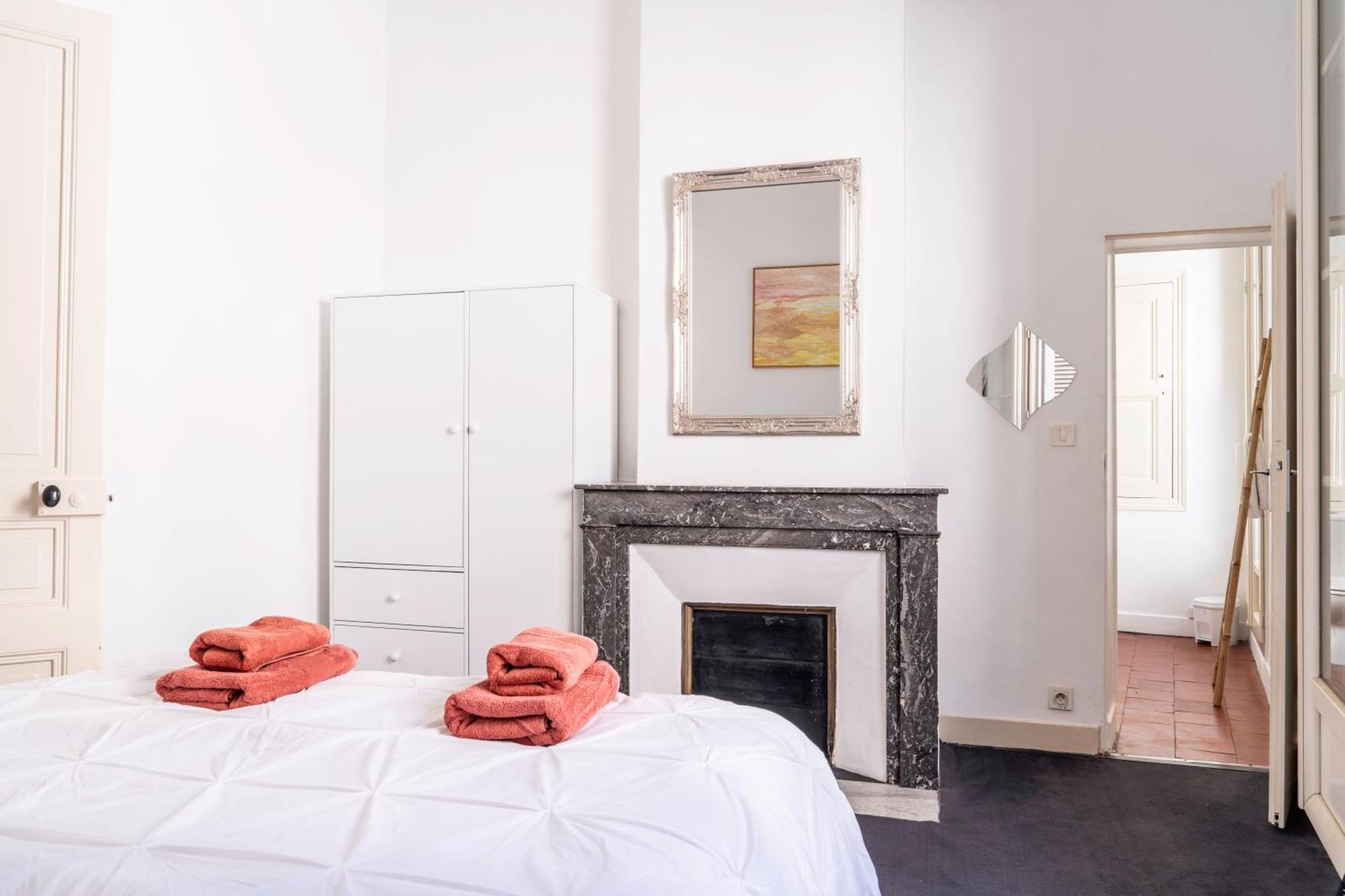 Demeure & Confort Nimes Exterior photo
